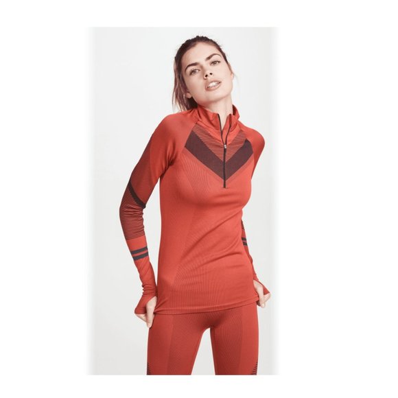 LNDR Beyond Base Red Pullover - NWT - Size M/L - Picture 2 of 8